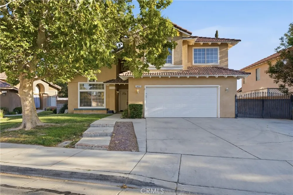 3022 Caruso Lane Lancaster, CA 93536