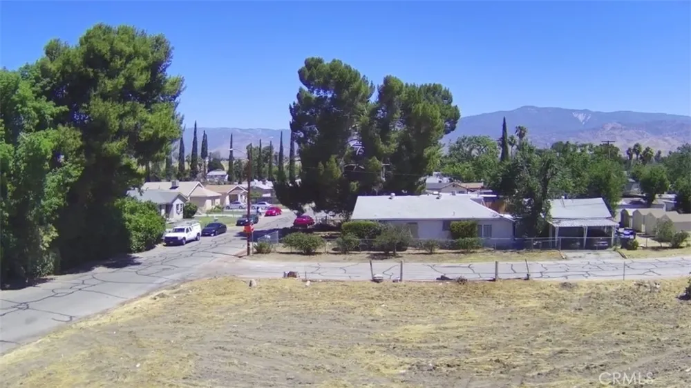 25237 Bessant St San Bernardino, CA 92404