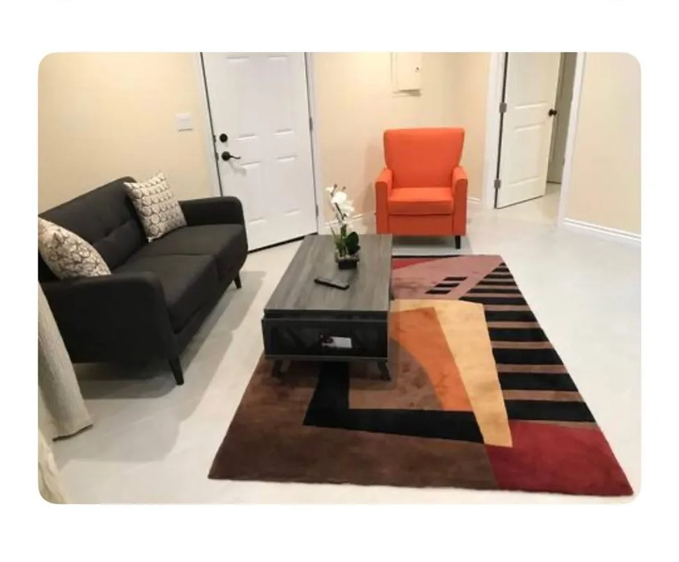 9019 Farralone Avenue West Hills, CA 91304