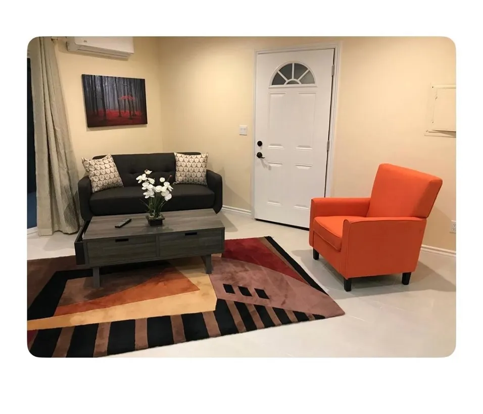 9019 Farralone Avenue West Hills, CA 91304