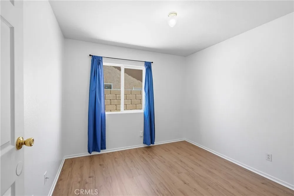 45237 Sancroft Avenue Lancaster, CA 93535