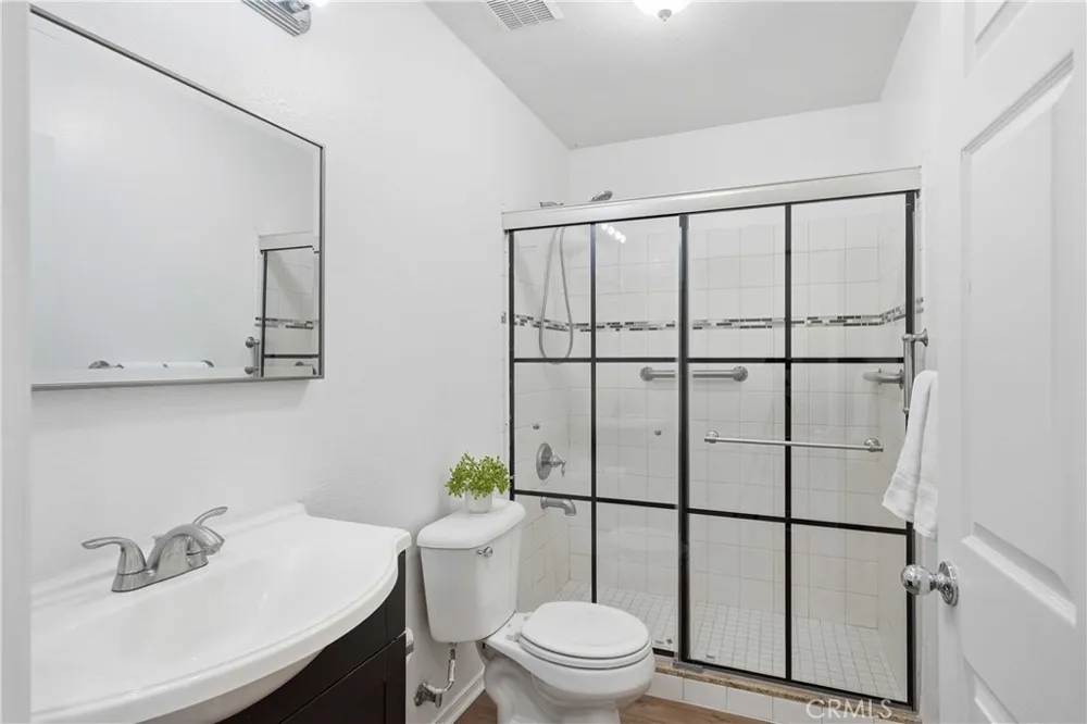 45237 Sancroft Avenue Lancaster, CA 93535
