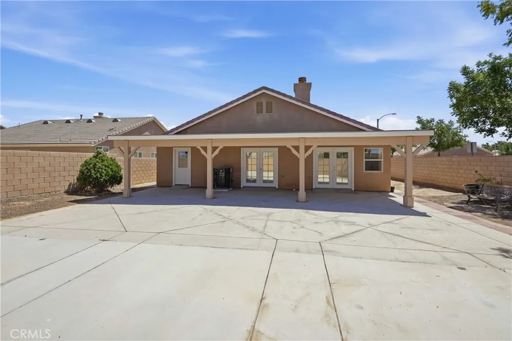 45237 Sancroft Avenue Lancaster, CA 93535