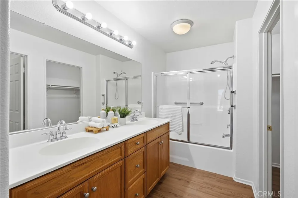 45237 Sancroft Avenue Lancaster, CA 93535
