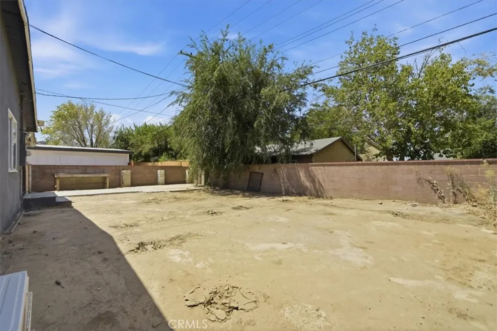 44043 Heaton Lancaster, CA 93534