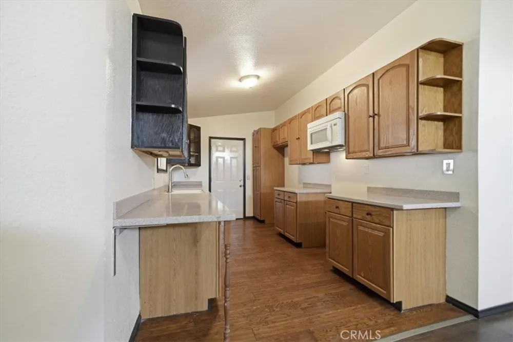 44043 Heaton Lancaster, CA 93534
