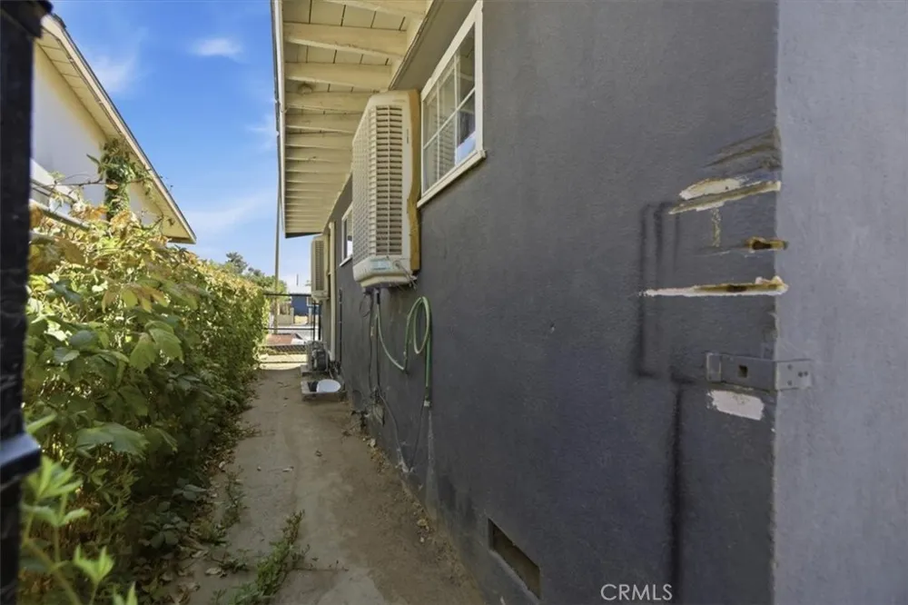 44043 Heaton Lancaster, CA 93534
