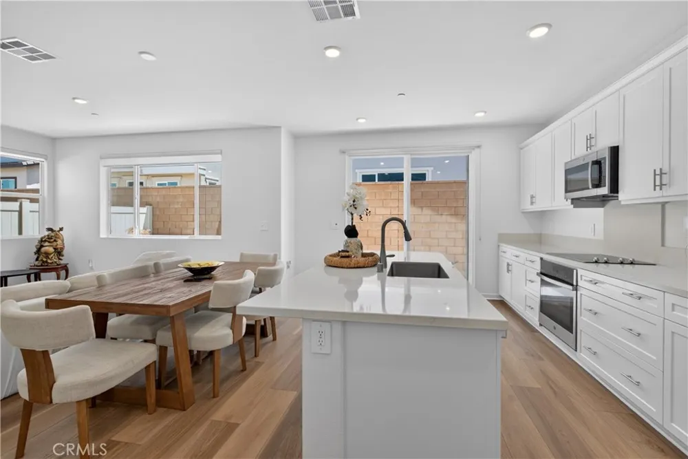 3181 Silo Paseo Ontario, CA 91761