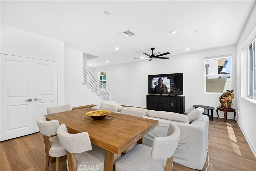 3181 Silo Paseo Ontario, CA 91761