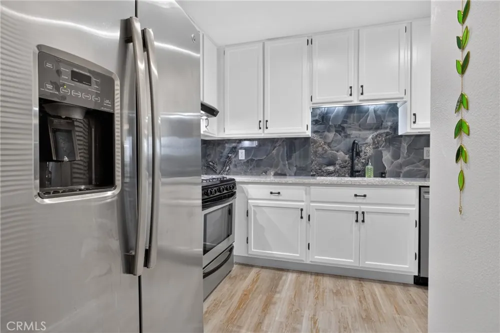 6491 Twin Circle Lane #5 Simi Valley, CA 93063