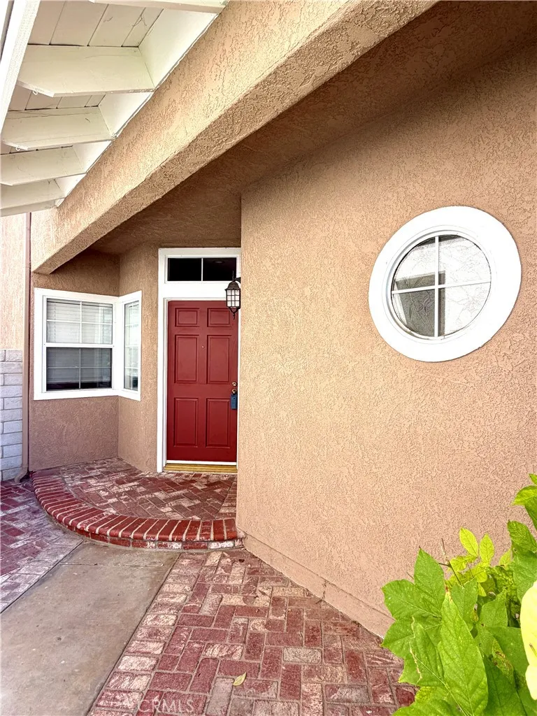 256 Ocho Rios Oak Park, CA 91377