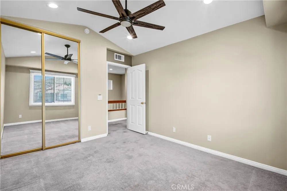 256 Ocho Rios Oak Park, CA 91377