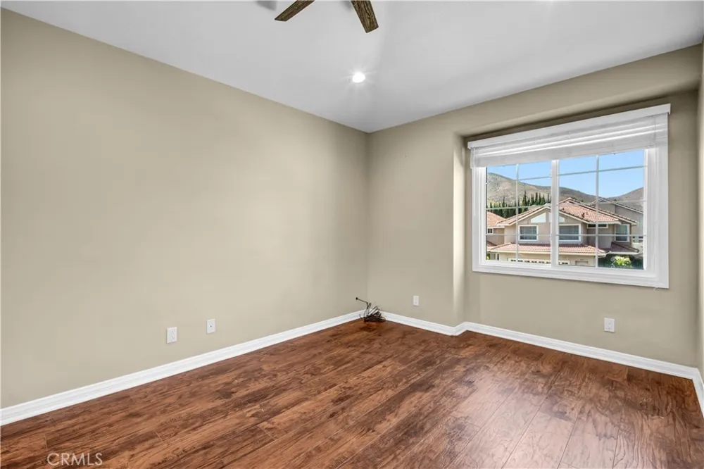 256 Ocho Rios Oak Park, CA 91377