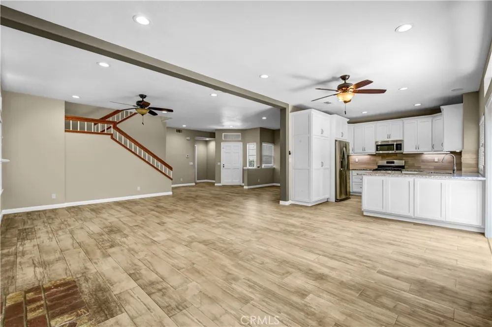 256 Ocho Rios Oak Park, CA 91377