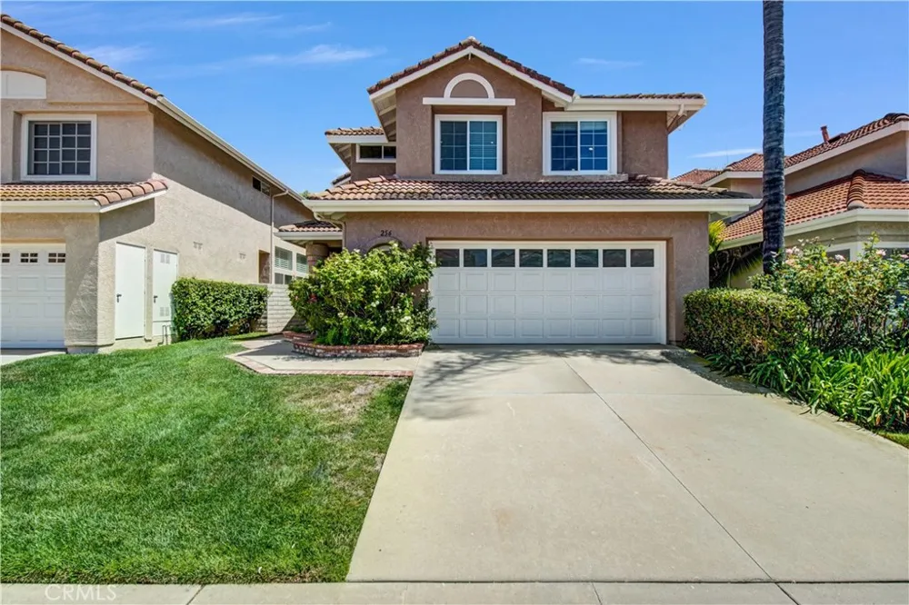 256 Ocho Rios Oak Park, CA 91377