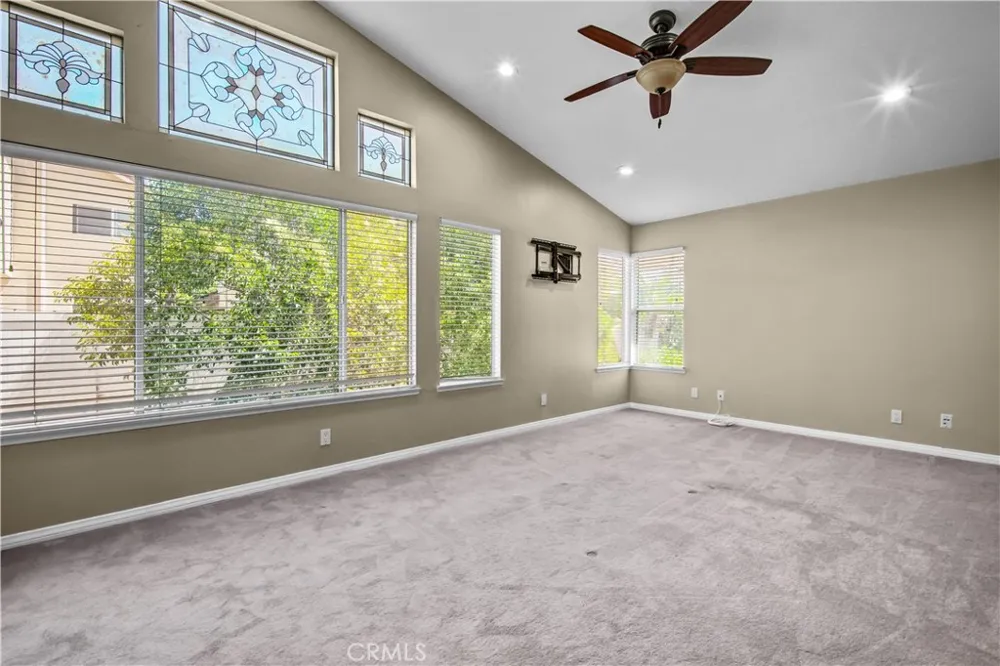 256 Ocho Rios Oak Park, CA 91377