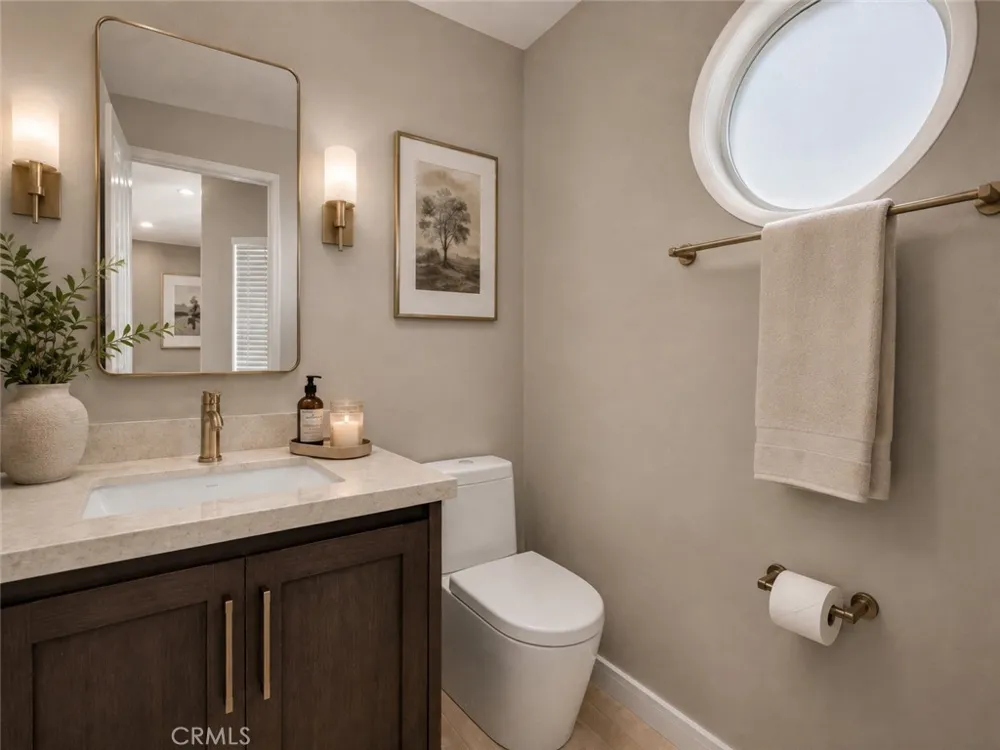 256 Ocho Rios Oak Park, CA 91377