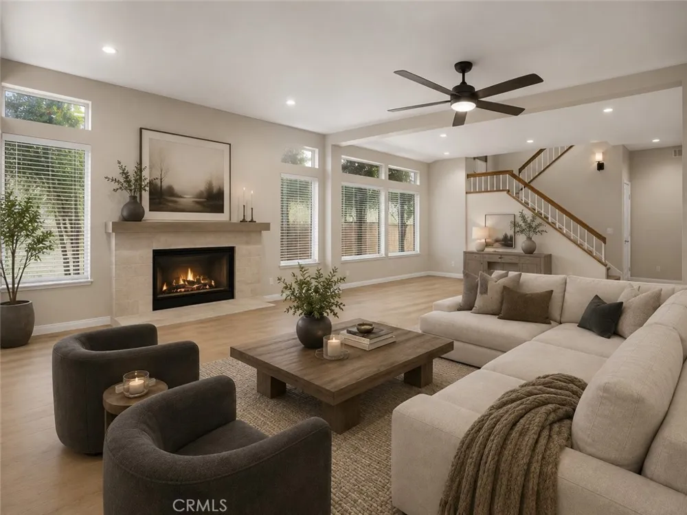 256 Ocho Rios Oak Park, CA 91377