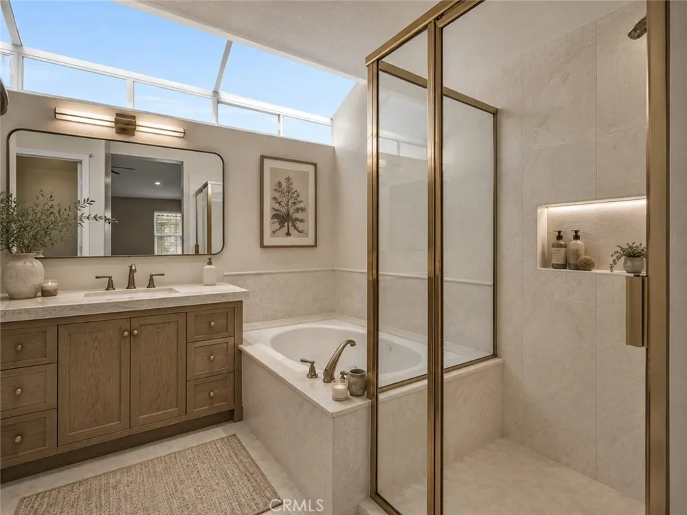 256 Ocho Rios Oak Park, CA 91377