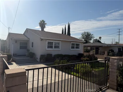 543 Flores Street