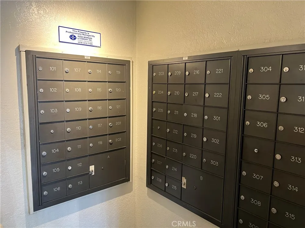5520 Owensmouth Ave #103 Woodland Hills, CA 91367