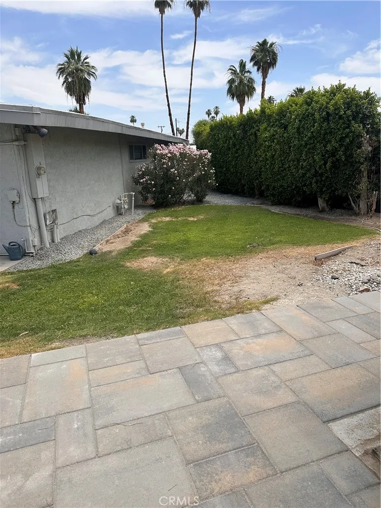 43815 Marigold Palm Desert, CA 92260