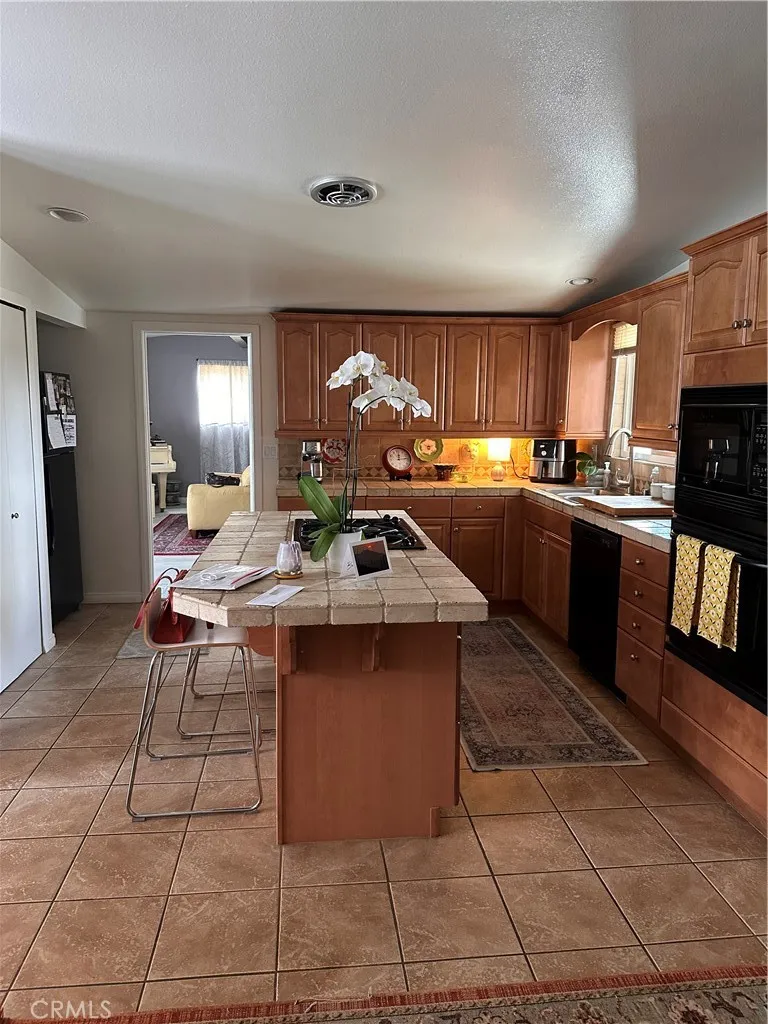 43815 Marigold Palm Desert, CA 92260