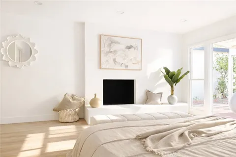 1318 S Helberta