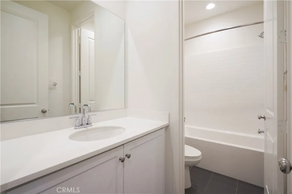 344 Vintage Way Tustin, CA 92780