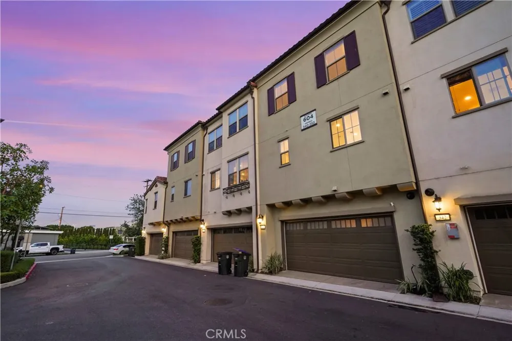 344 Vintage Way Tustin, CA 92780