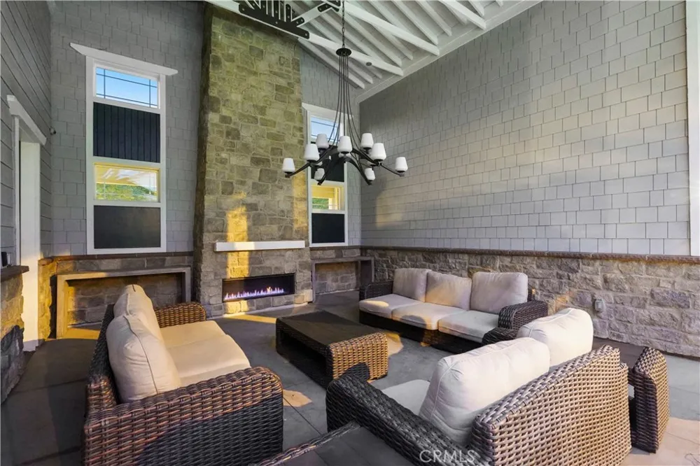 344 Vintage Way Tustin, CA 92780
