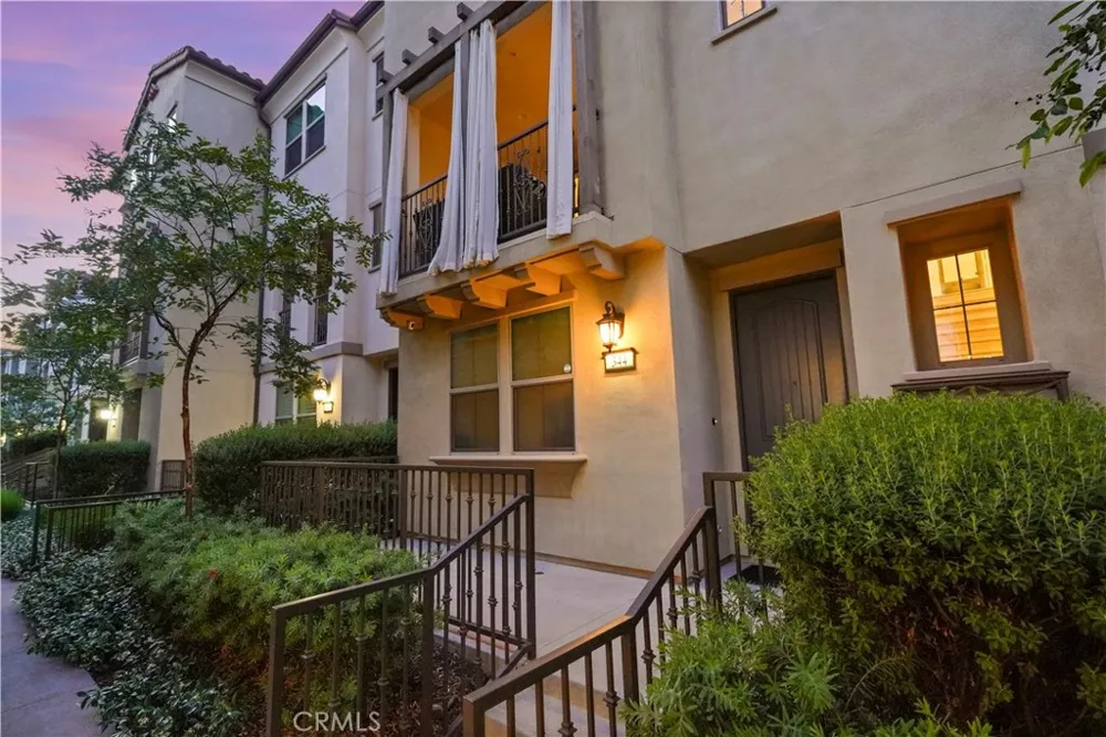 344 Vintage Way Tustin, CA 92780