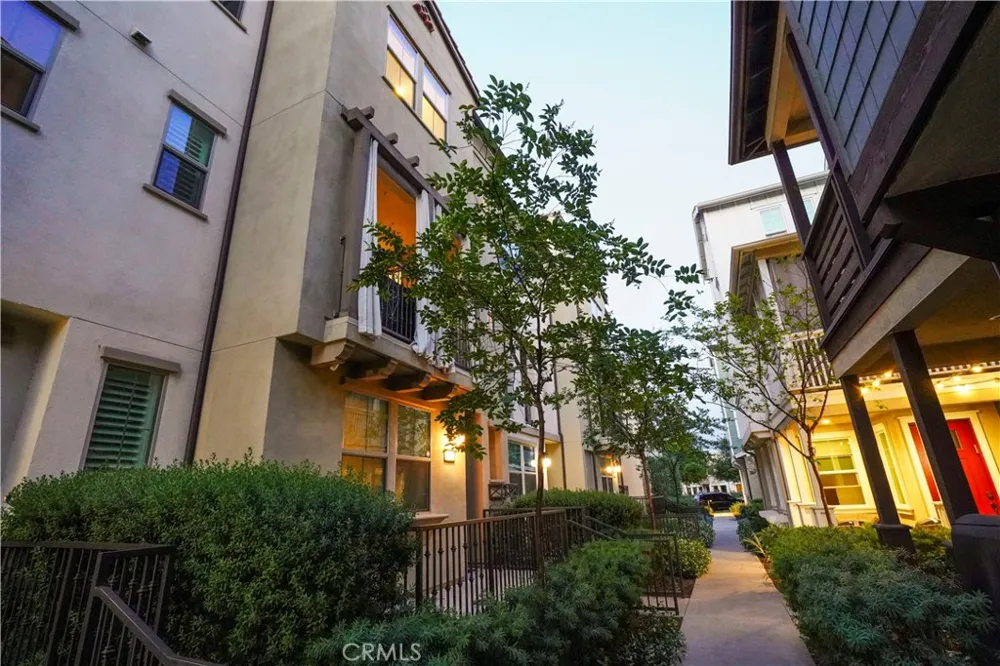 344 Vintage Way Tustin, CA 92780