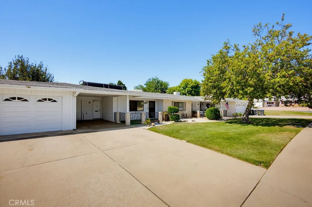 25621 Cherry Hills Sun City, CA 92586