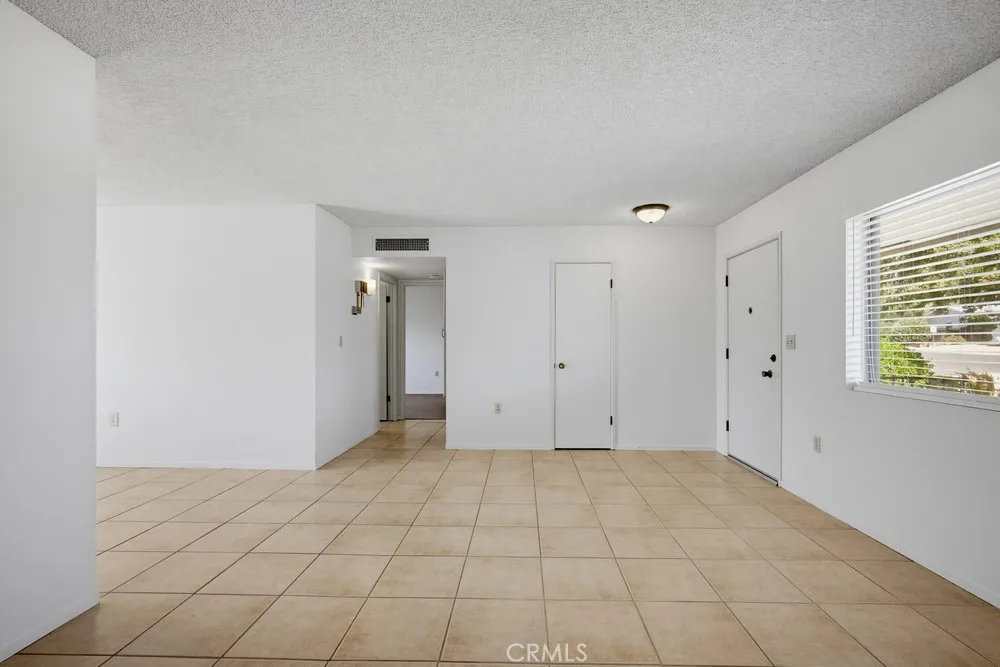 25621 Cherry Hills Sun City, CA 92586