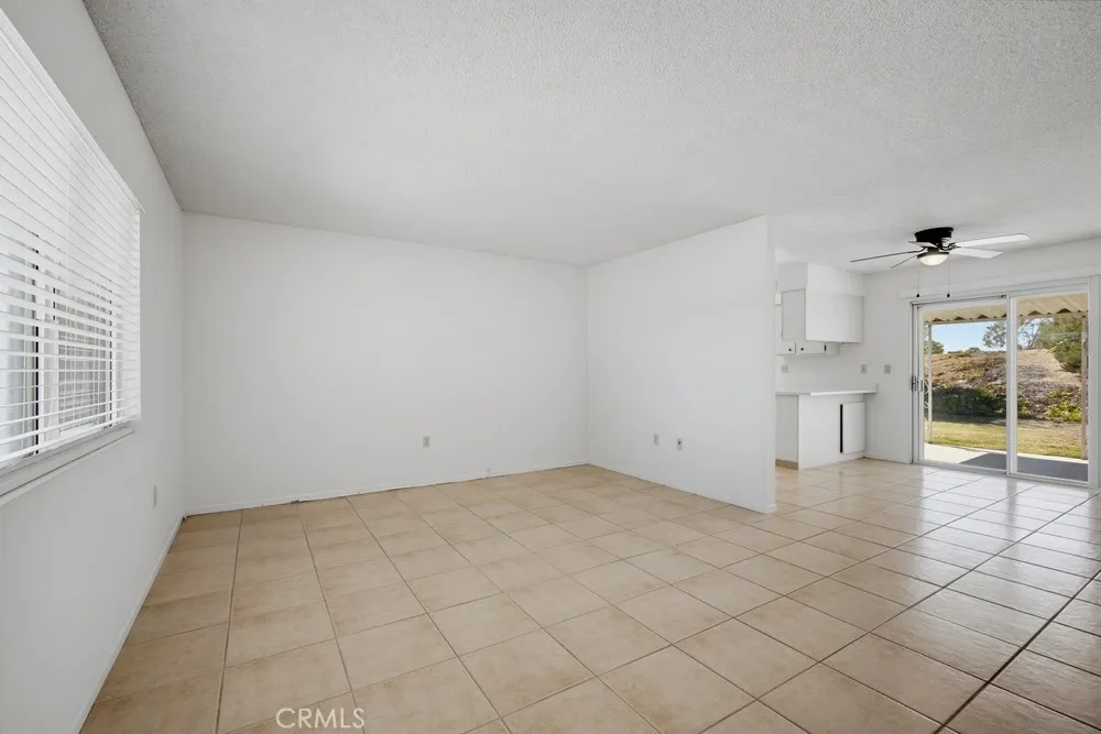 25621 Cherry Hills Sun City, CA 92586