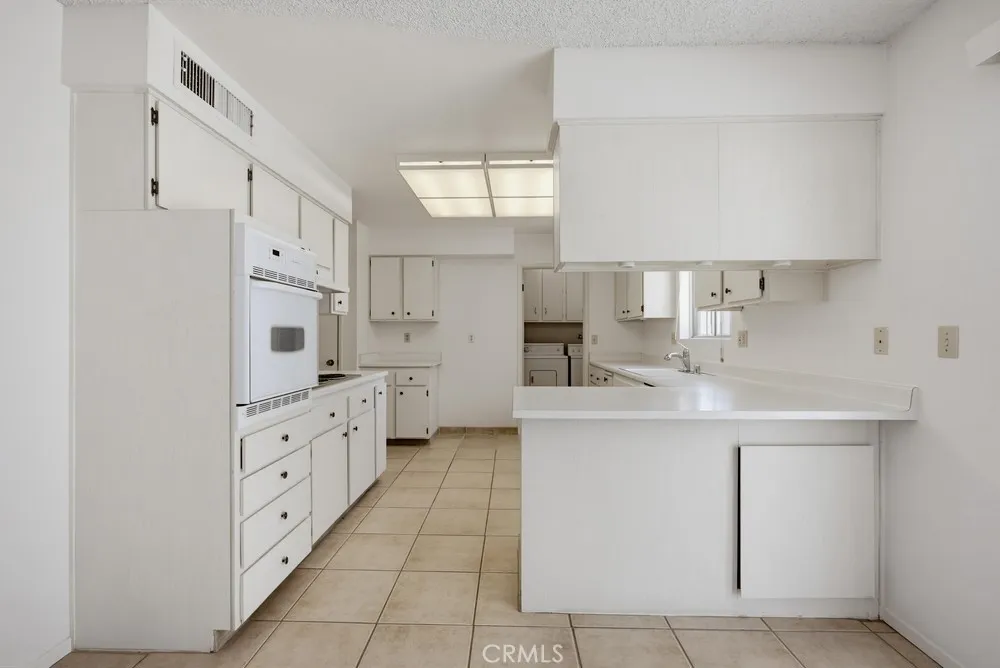 25621 Cherry Hills Sun City, CA 92586