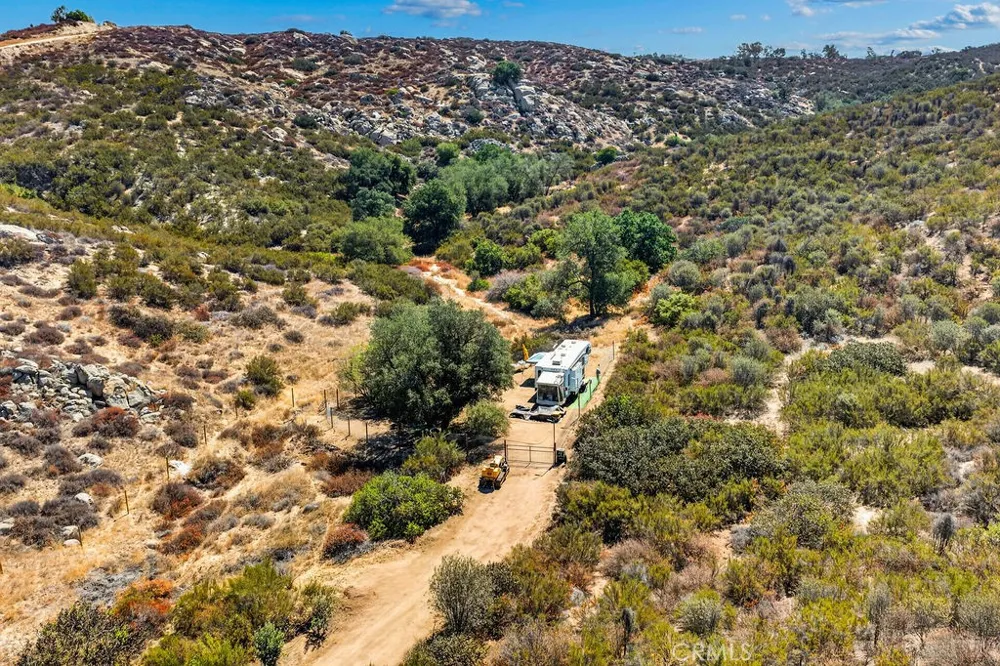 40200 E Benton Road Hemet, CA 92544