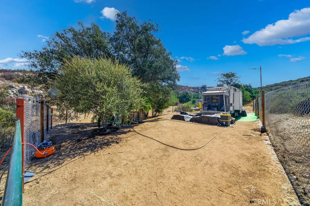 40200 E Benton Road Hemet, CA 92544