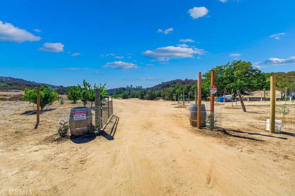40200 E Benton Road Hemet, CA 92544