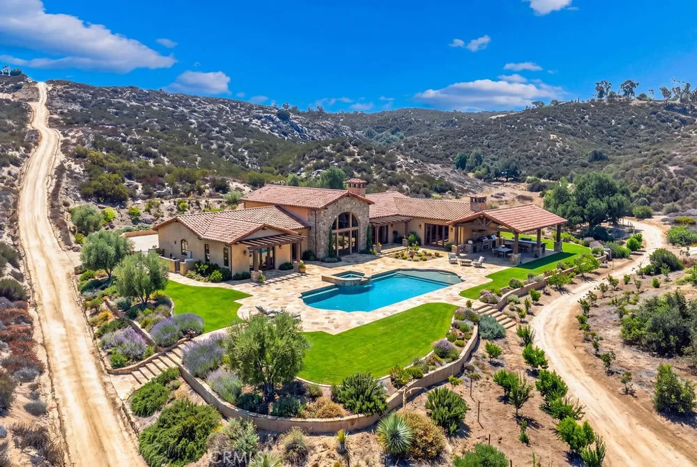 40200 E Benton Road Hemet, CA 92544