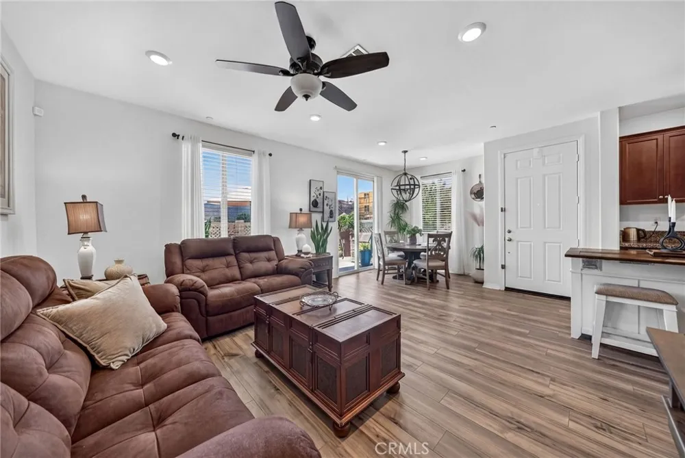 41978 Retsina Street #1601 Murrieta, CA 92562