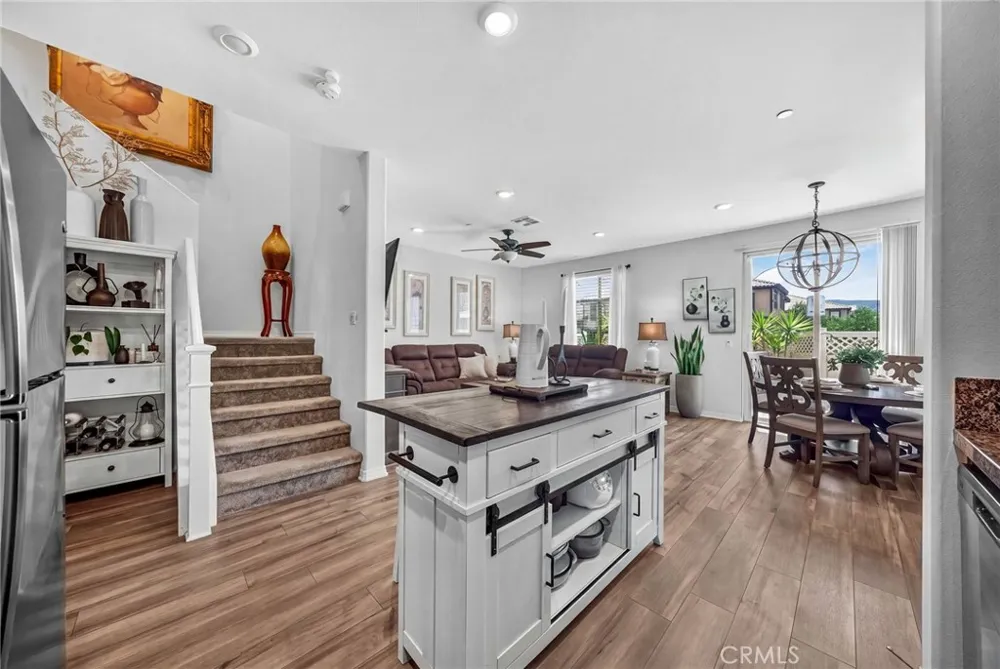 41978 Retsina Street #1601 Murrieta, CA 92562