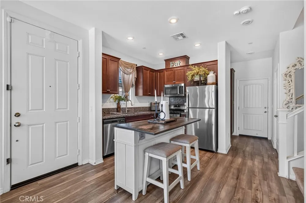 41978 Retsina Street #1601 Murrieta, CA 92562