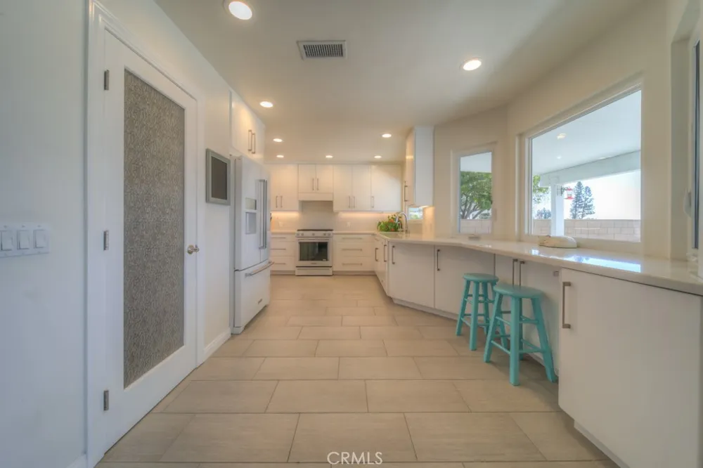 890 W 21 STREET Upland, CA 91784