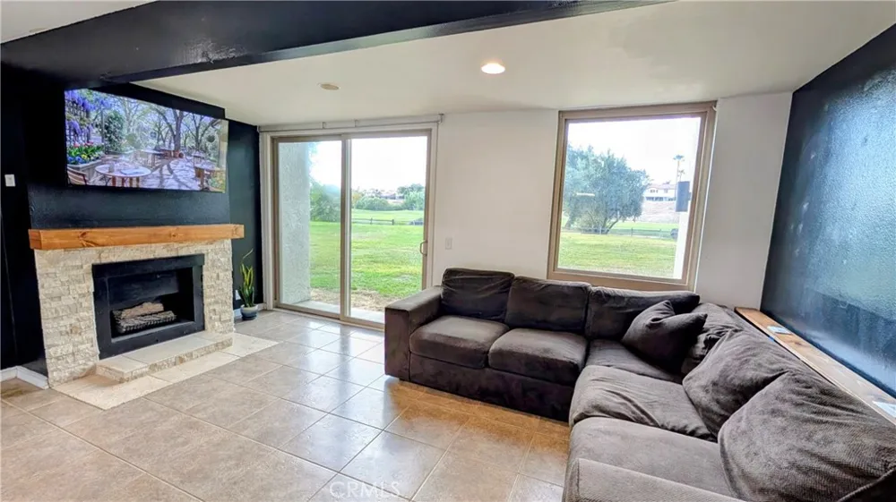 29272 Via Frontera Murrieta, CA 92563