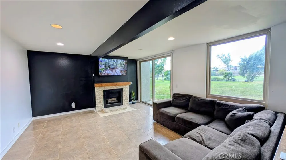 29272 Via Frontera Murrieta, CA 92563