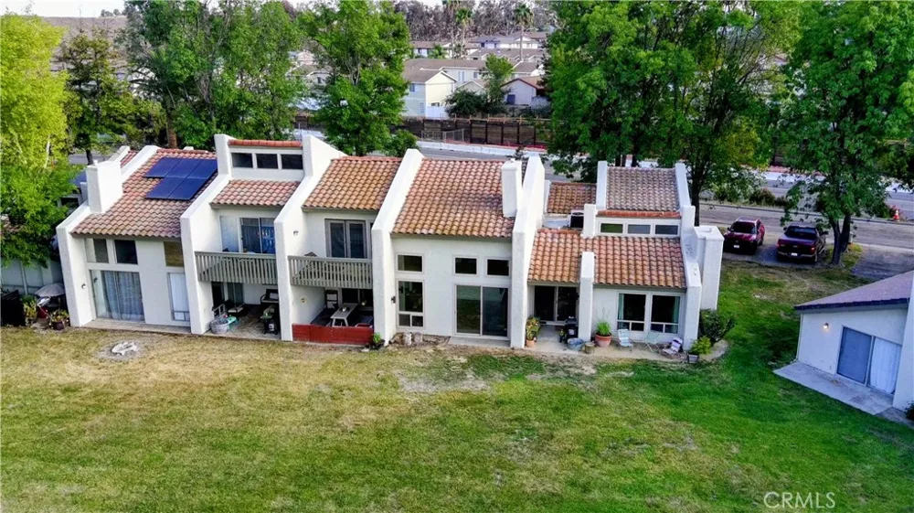 29272 Via Frontera Murrieta, CA 92563