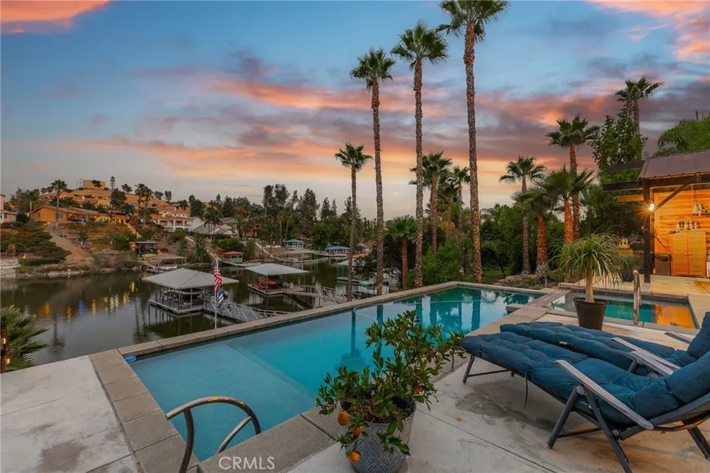 22084 San Joaquin W Canyon Lake, CA 92587