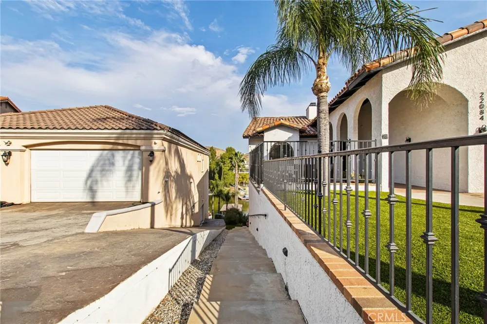 22084 San Joaquin W Canyon Lake, CA 92587